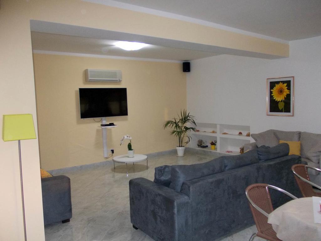 Hotel Solaria Rodi Garganico Kültér fotó